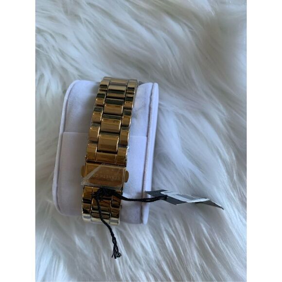 Kenneth cole women’s gold watch with little diamonds new battery